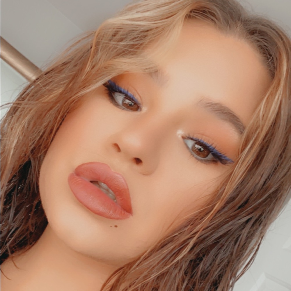 Meet your Posher, Haley